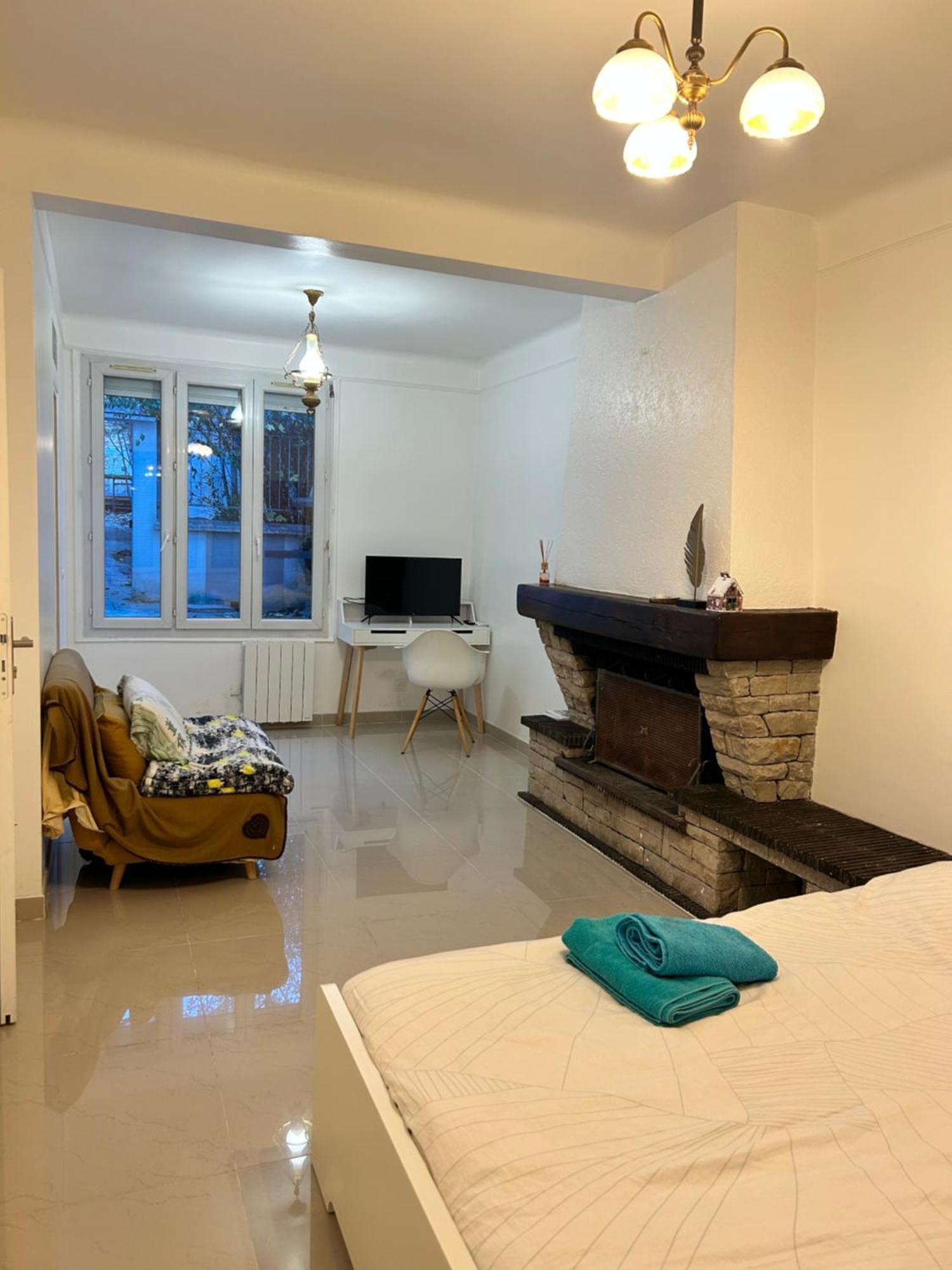 Grand Logement Centre Ville Massy Massy  Buitenkant foto